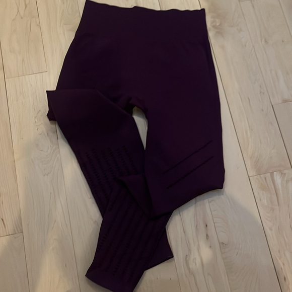 KORAL GYM LEGGINGS - Picture 3 of 6